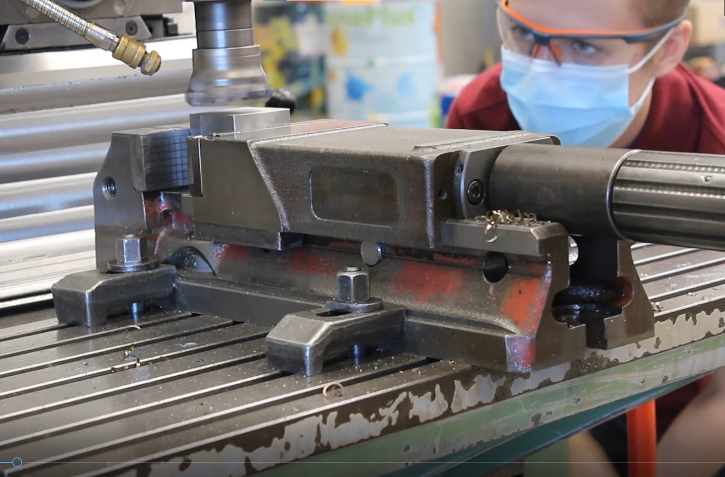 Foto- und Videoclipwettbewerb Spies Osnabrück, Ausbildung Feinwerkmechaniker